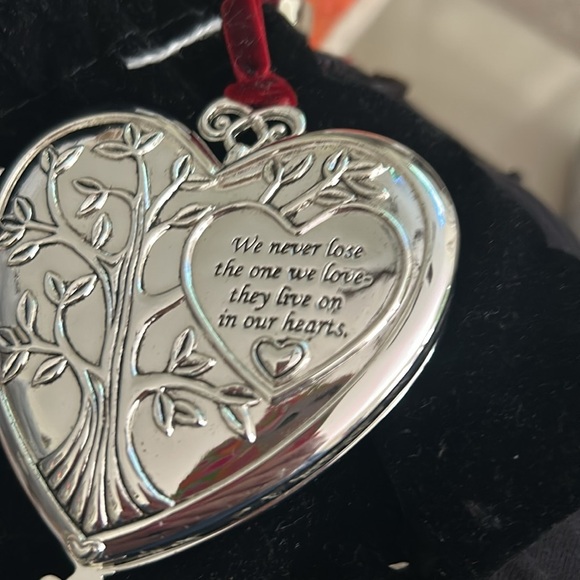 Silver Heart Locket with Tree Design - Picture 4 of 4